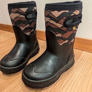 Bogs Toddler Size 10
